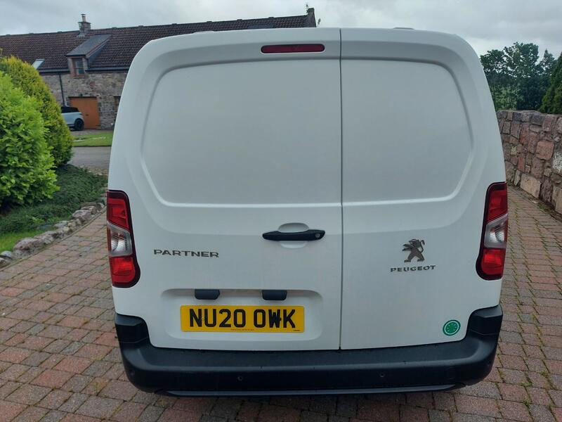 PEUGEOT PARTNER