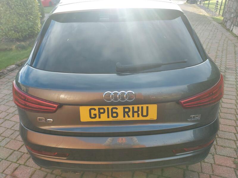 AUDI Q3