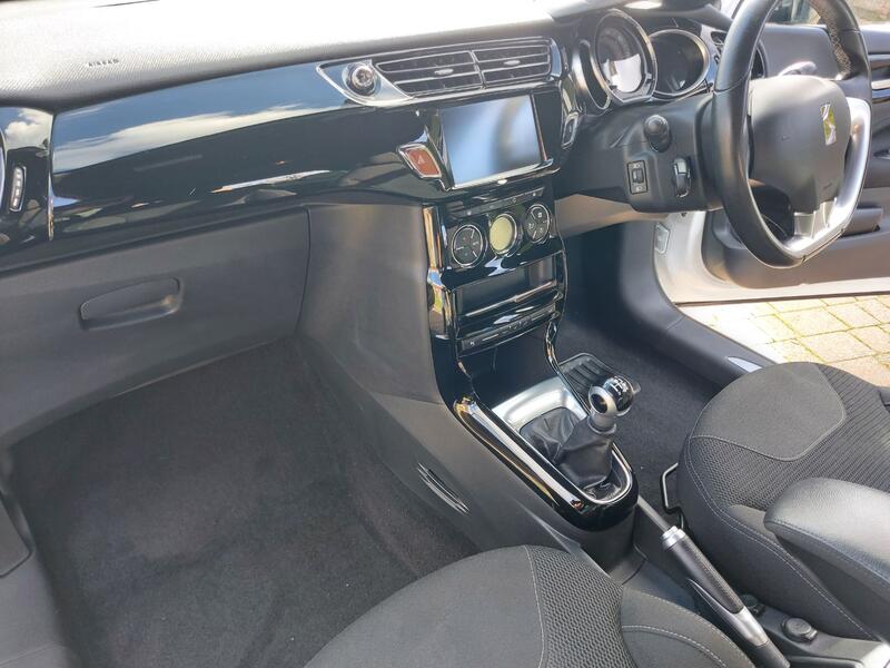 DS AUTOMOBILES DS 3