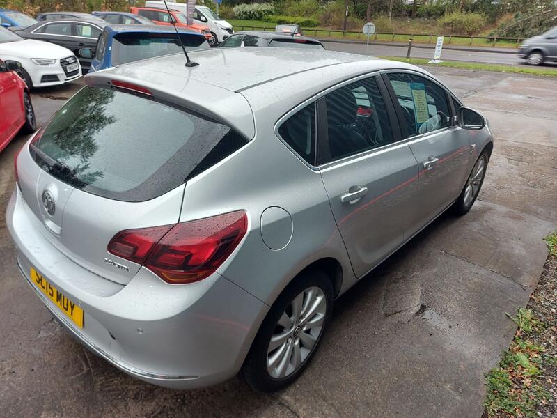VAUXHALL ASTRA