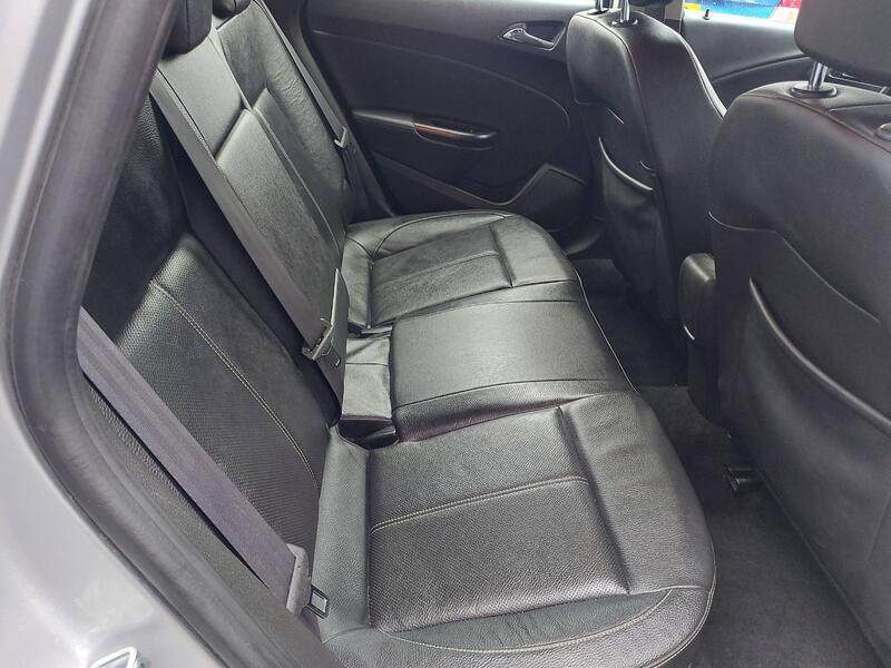 VAUXHALL ASTRA