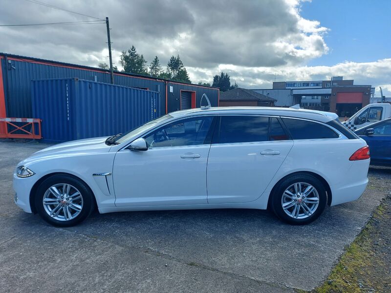 JAGUAR XF