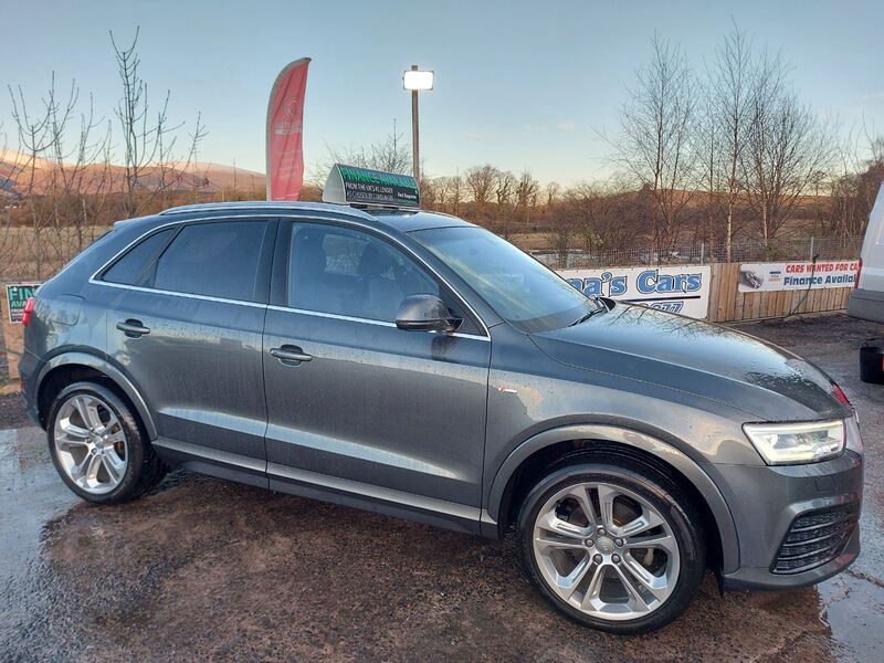 AUDI Q3