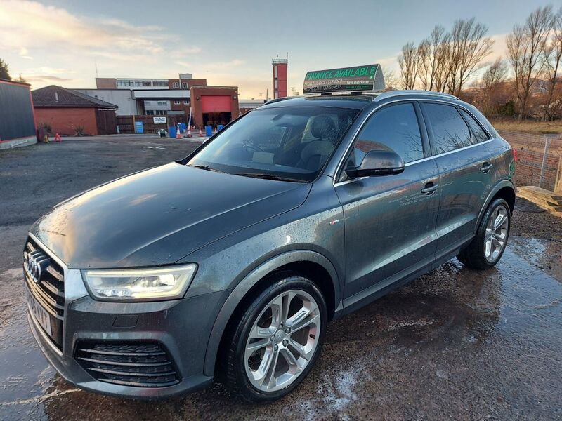 AUDI Q3